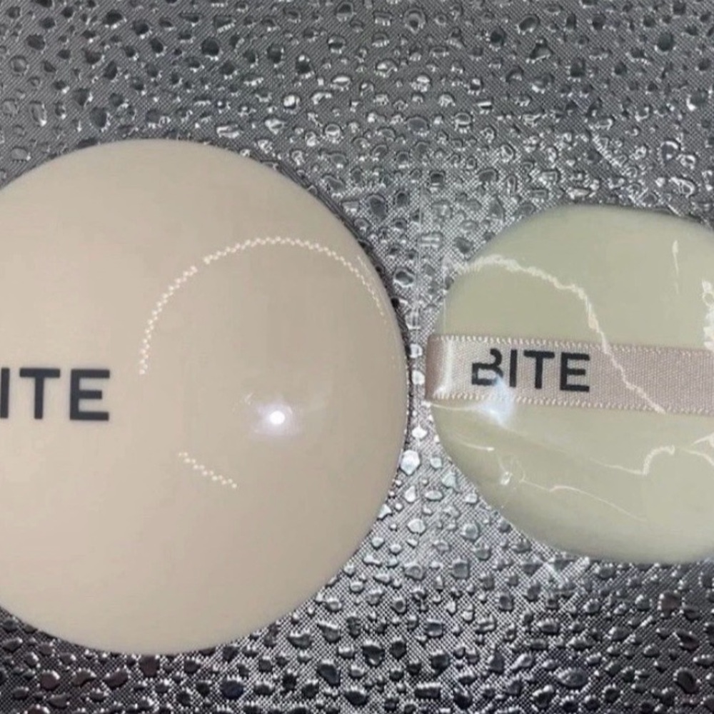 BITE Beauty Changemaker Flexible Coverage Pressed Powder LIGHT 1 New .26 oz
